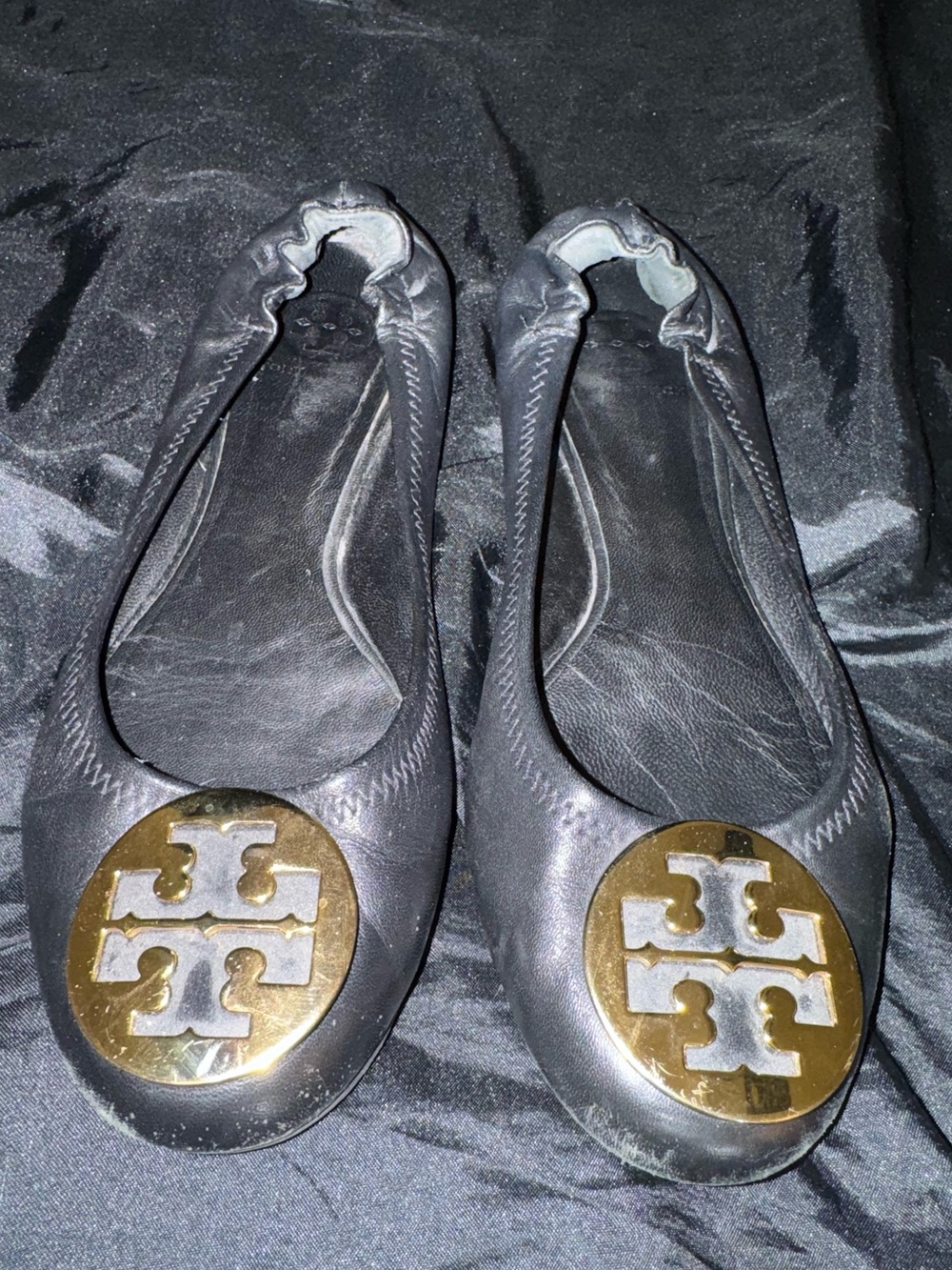 Tory Burch Reva Black Leather Ballet Flats Gold Logo Medallion Size 8
